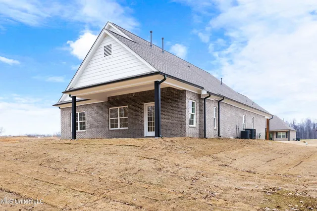 $324,900 | 6263 Clover Court, Walls, MS 38680