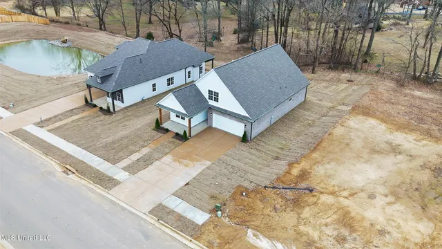 $324,900 | 6263 Clover Court, Walls, MS 38680