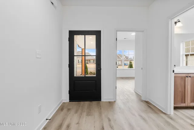 $324,900 | 6263 Clover Court, Walls, MS 38680