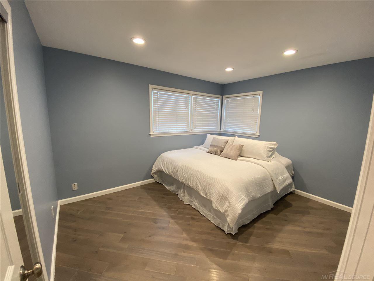 37510 Utica Road Sterling Heights, MI 48312 - Photo 10 of 13 Bedroom 1