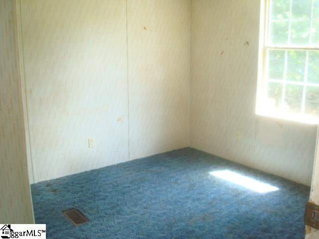 559 Friendship Road Seneca, SC 29678 - Photo 11 of 14 Gallery Image 11
