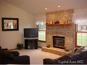 3909 Destiny Drive Springfield, IL 62712 - Photo 4 of 7