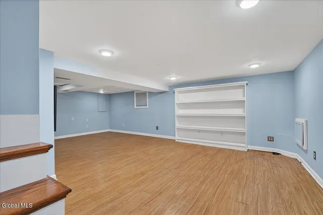 $330,000 | 2329 Niskayuna Drive, Niskayuna, NY 12309