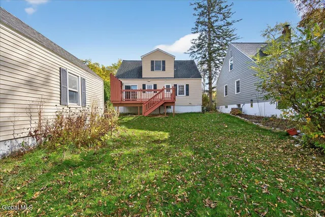 $330,000 | 2329 Niskayuna Drive, Niskayuna, NY 12309