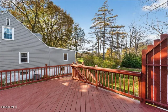 $330,000 | 2329 Niskayuna Drive, Niskayuna, NY 12309