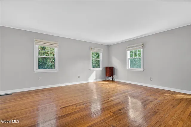 $330,000 | 2329 Niskayuna Drive, Niskayuna, NY 12309