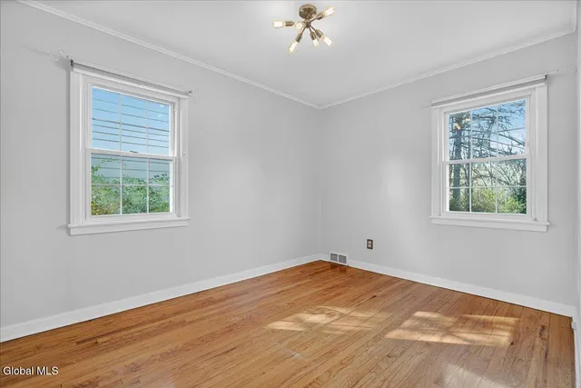 $330,000 | 2329 Niskayuna Drive, Niskayuna, NY 12309