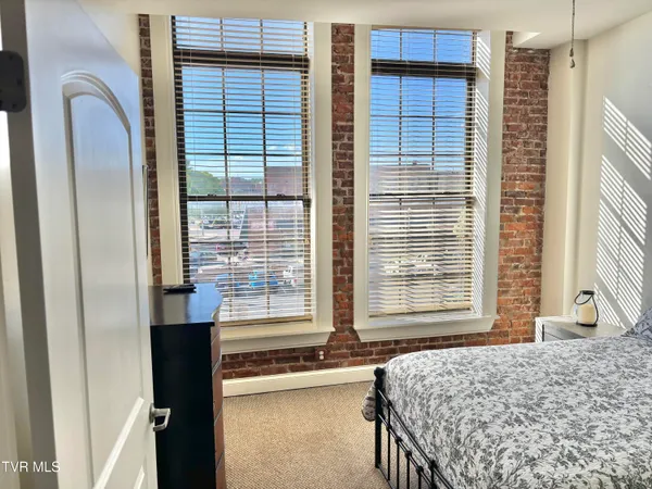 $329,900 | 116 Tipton Street, Unit 213, Johnson City, TN 37604