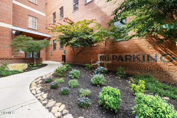 $329,900 | 116 Tipton Street, Unit 213, Johnson City, TN 37604