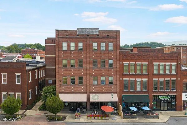 $329,900 | 116 Tipton Street, Unit 213, Johnson City, TN 37604