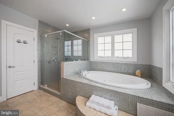 $750,000 | 27 West Mohawk Drive, Tuckerton, NJ 08087