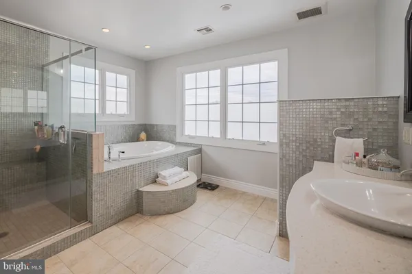 $750,000 | 27 West Mohawk Drive, Tuckerton, NJ 08087