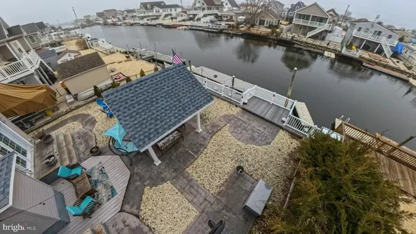 $750,000 | 27 West Mohawk Drive, Tuckerton, NJ 08087
