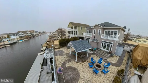 $750,000 | 27 West Mohawk Drive, Tuckerton, NJ 08087