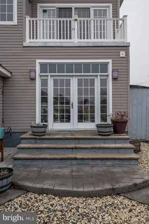 $750,000 | 27 West Mohawk Drive, Tuckerton, NJ 08087