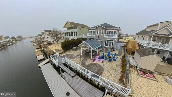 $750,000 | 27 West Mohawk Drive, Tuckerton, NJ 08087