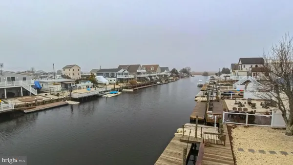$750,000 | 27 West Mohawk Drive, Tuckerton, NJ 08087