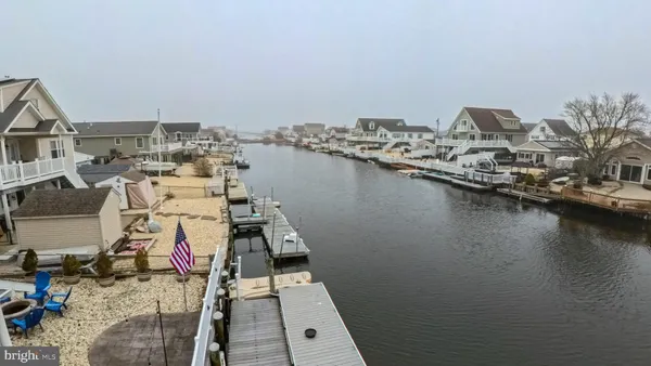 $750,000 | 27 West Mohawk Drive, Tuckerton, NJ 08087