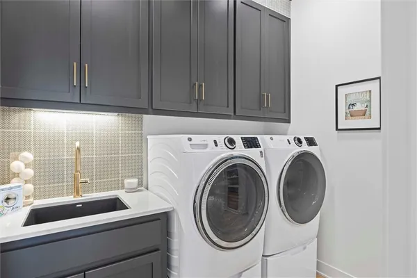 $1,281,820 | 12311 West 183rd Terrace, Overland Park, KS 66013