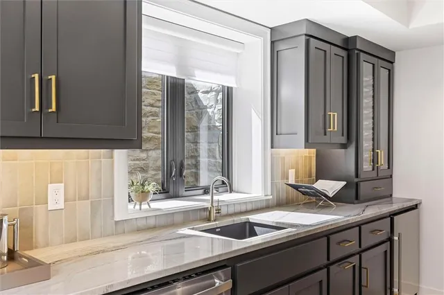 $1,283,850 | 12311 West 183rd Terrace, Overland Park, KS 66013