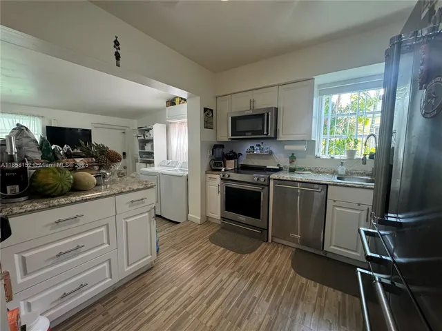 $1,380,000 | 3280 Southwest 21st Street, Miami, FL 33145