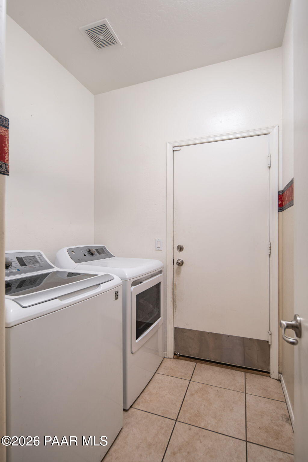 7682 Rabbit Brush Lane Prescott Valley, AZ 86315 - Photo 32 of 69 Laundry room