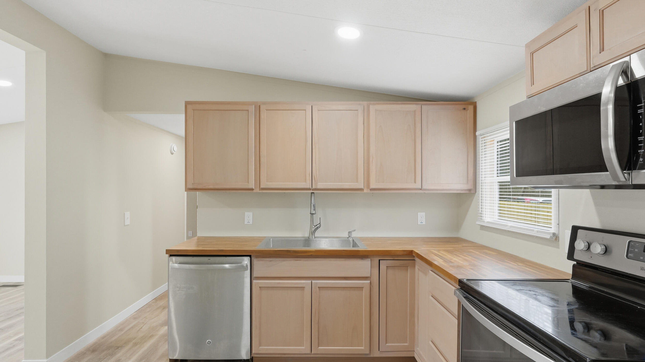 9165 Dallas Hollow Road Soddy Daisy, TN 37379 - Photo 6 of 16 9165 Dallas Hollow Rd-6