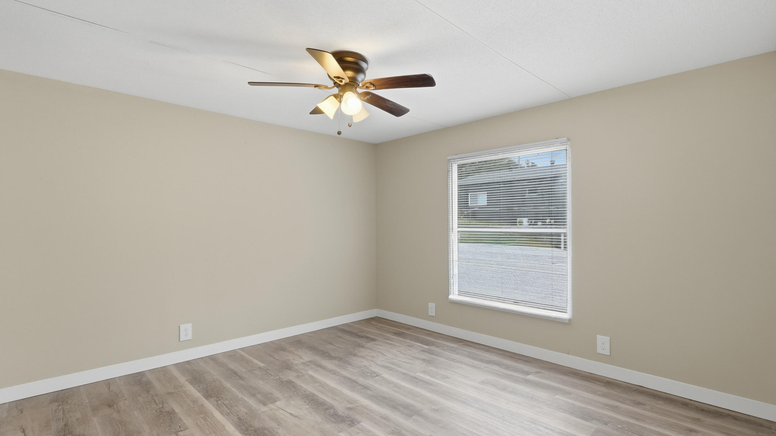 9165 Dallas Hollow Road Soddy Daisy, TN 37379 - Photo 7 of 16 9165 Dallas Hollow Rd-7