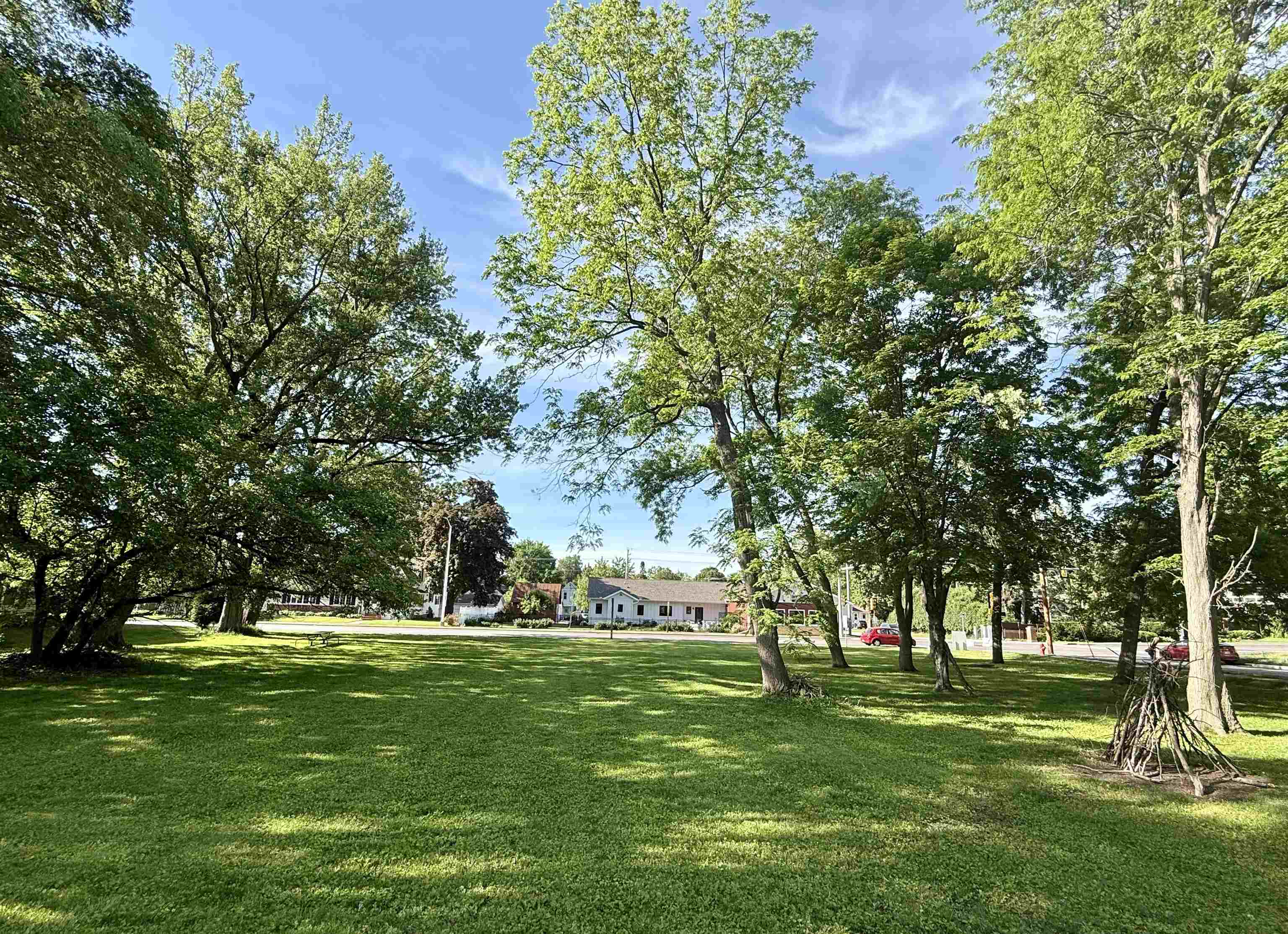 626 1/2 2nd Street Baraboo, WI 53913 - Photo 5 of 6