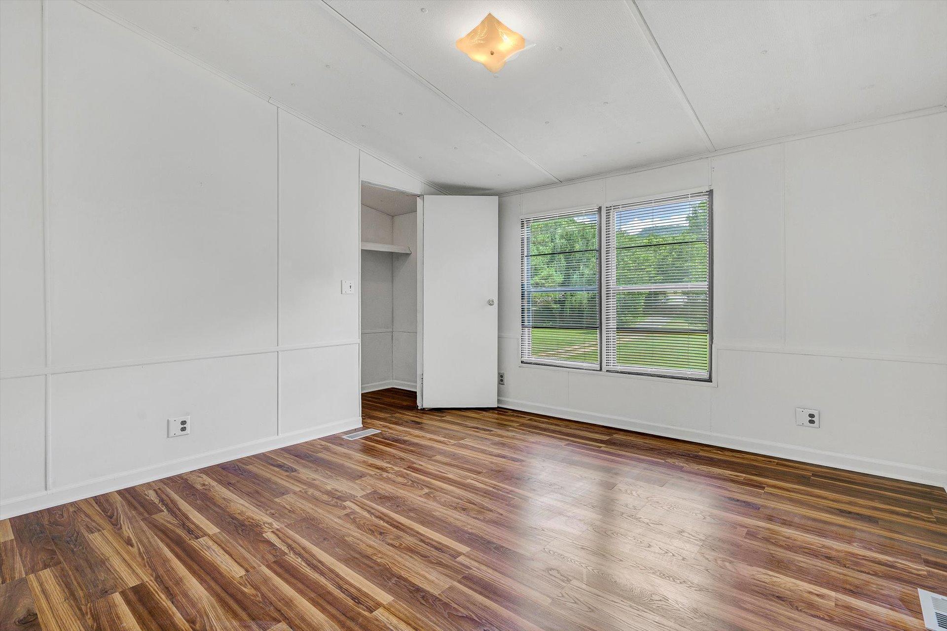 7231 Franklin Road Boones Mill, VA 24065 - Photo 15 of 28 18-080920210136