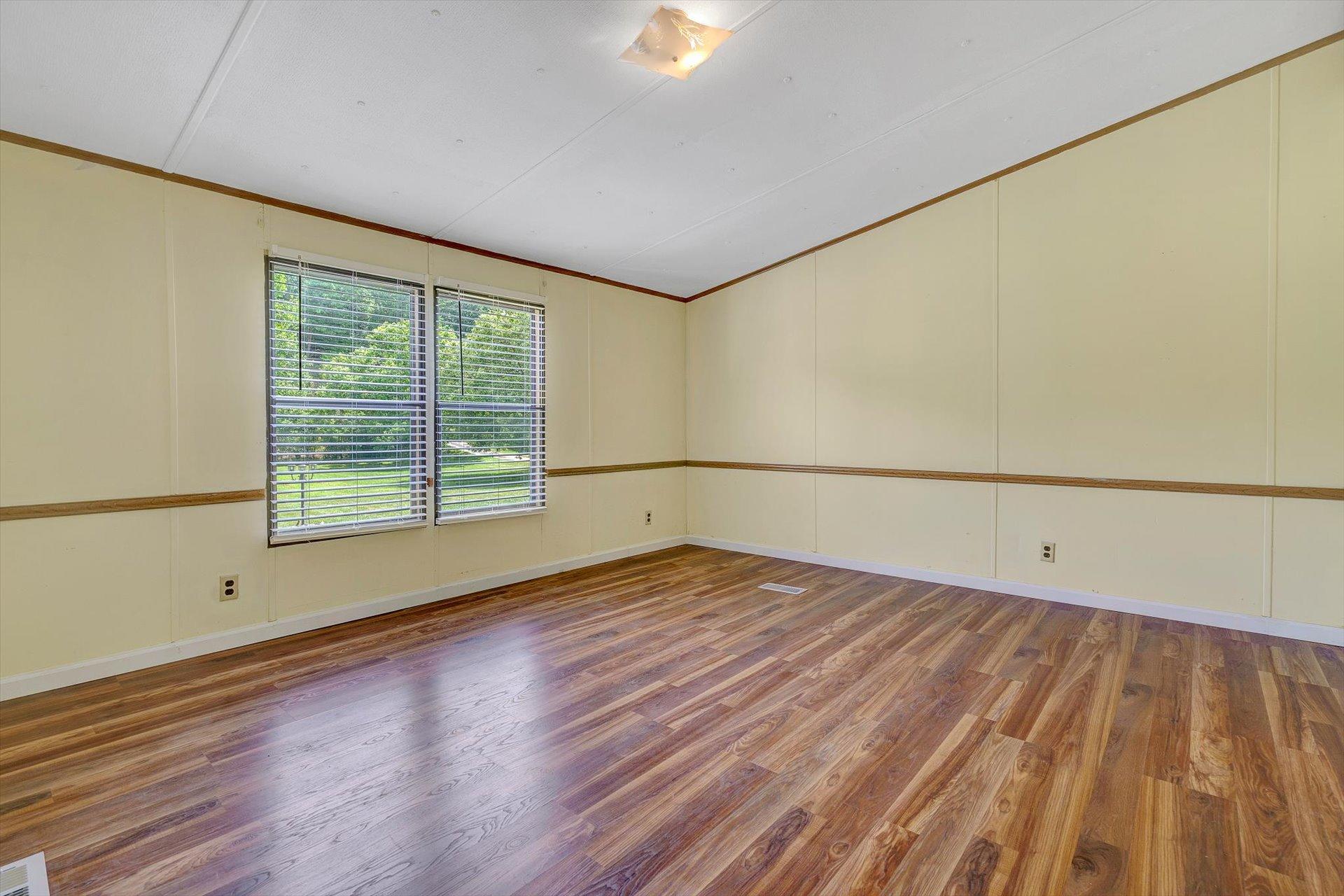 7231 Franklin Road Boones Mill, VA 24065 - Photo 16 of 28 19-080920210137