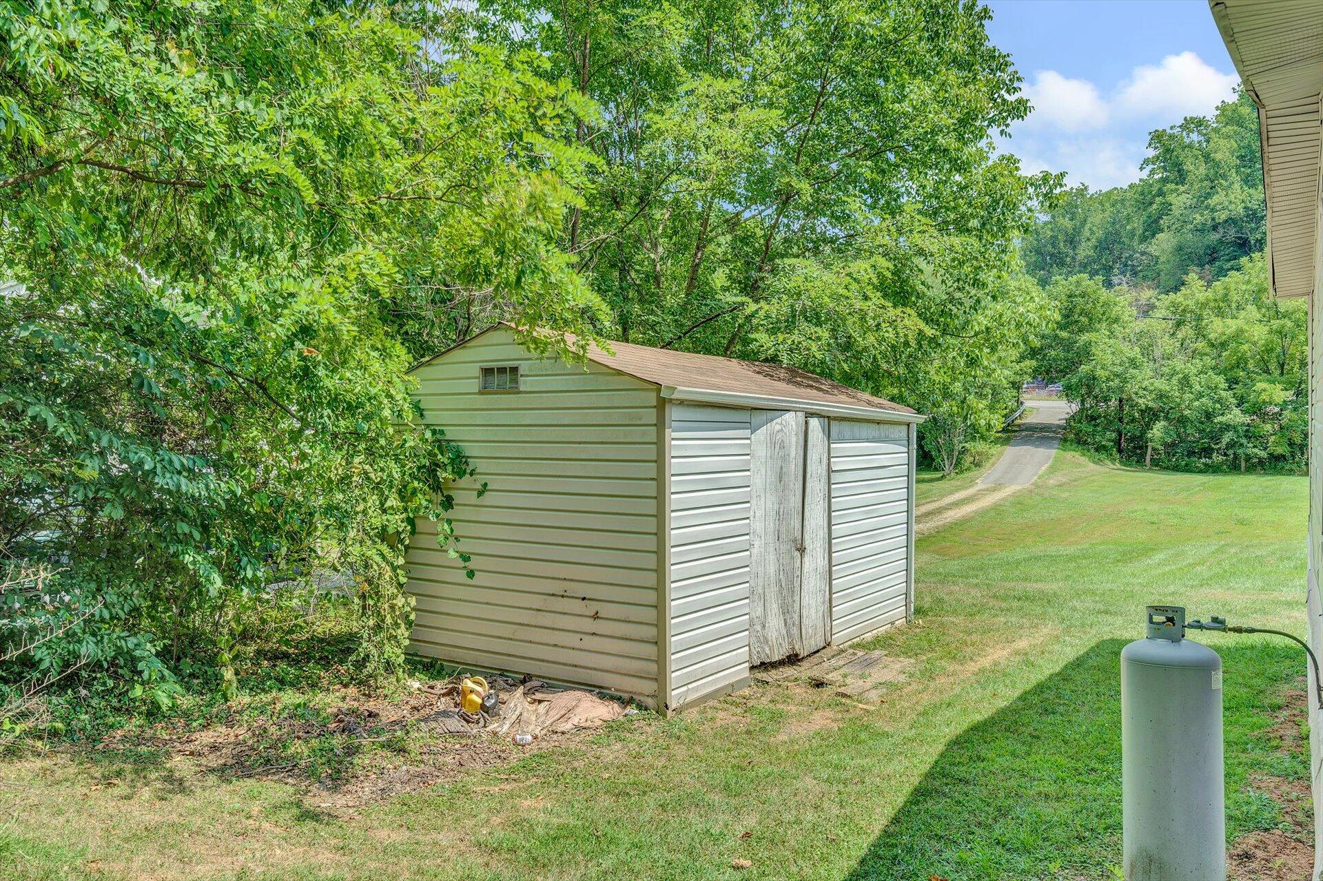 7231 Franklin Road Boones Mill, VA 24065 - Photo 22 of 28 25-080920210143