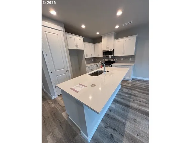 $476,885 | 11213 Southeast Pleasant Vly Parkway, Unit 668, Happy Valley, OR 97086