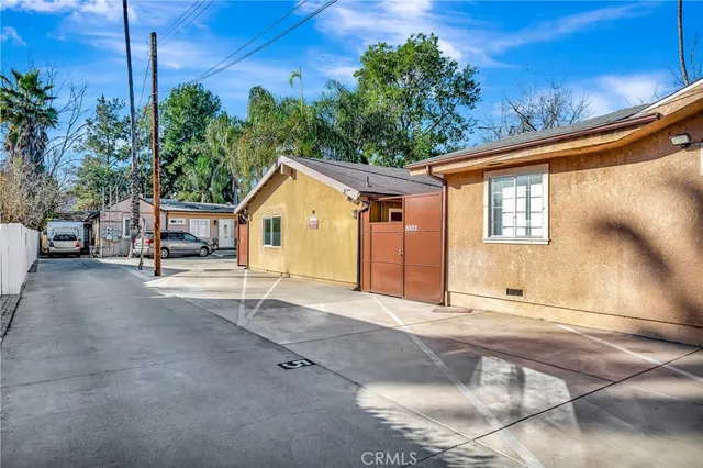 $2,850 | 6933 Amigo Avenue, Reseda, CA 91335