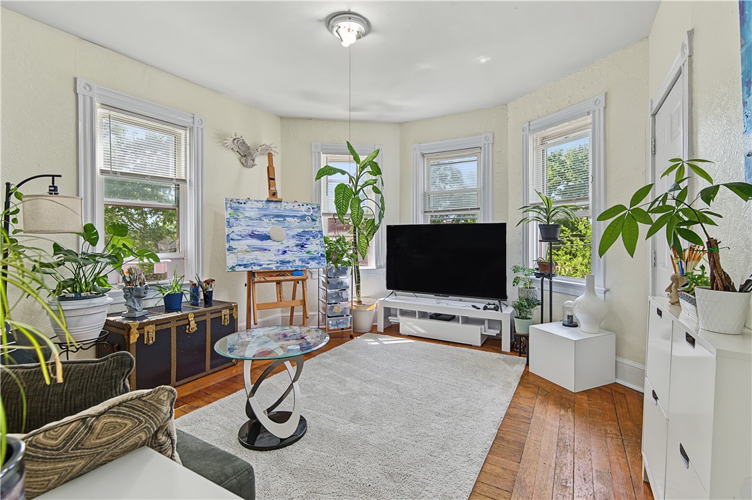 115 Woodward Road Providence, RI 02904 - Photo 3 of 29 Gallery Image 3