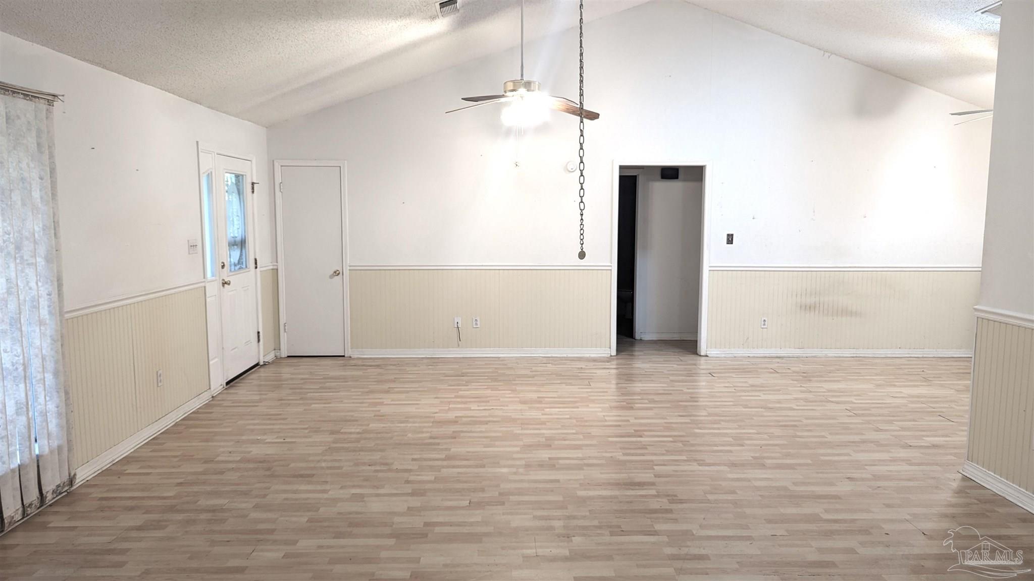 4312 Indiana Circle Pace, FL 32571 - Photo 6 of 21 Great Room facing Addl Beds and Full Bath