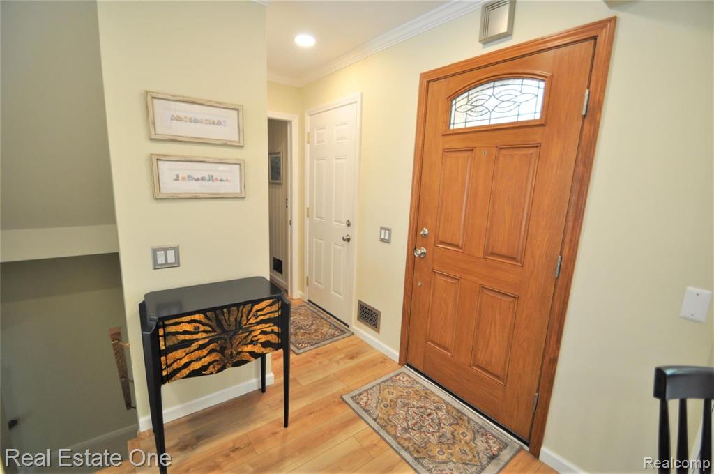 376 Willow Grove Lane, Unit 33 Rochester Hills, MI 48307 - Photo 4 of 44
