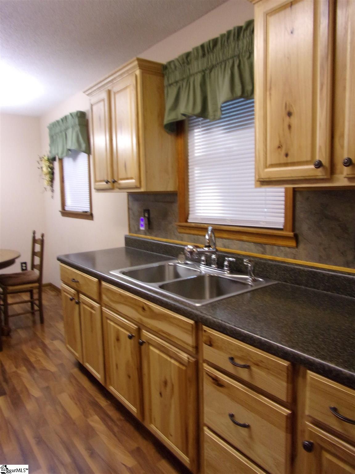263 State Rd S-39-278 Central, SC 29630 - Photo 6 of 33