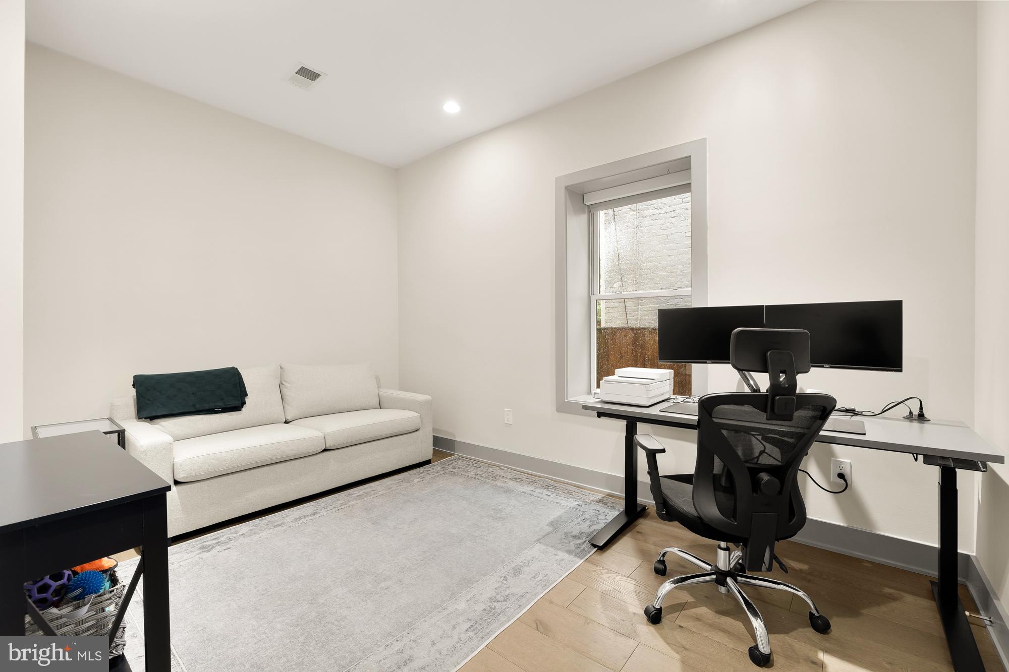 1852 3rd Street Northwest, Unit B Washington, DC 20001 - Photo 18 of 26