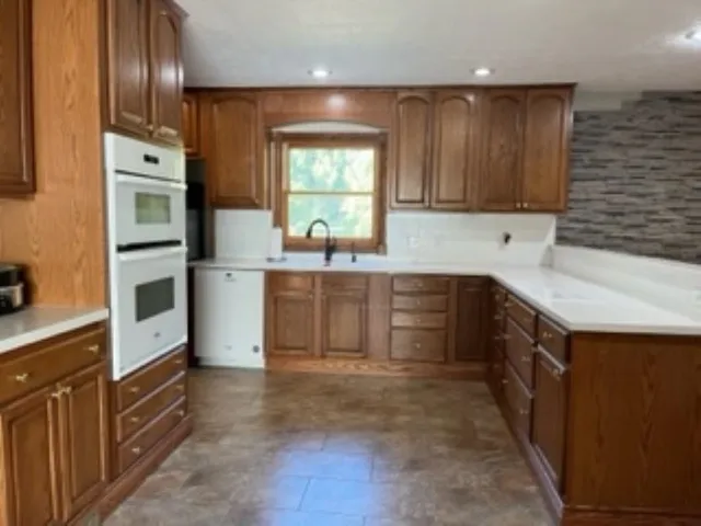 $275,000 | 626 Park Lane, Moundridge, KS 67107