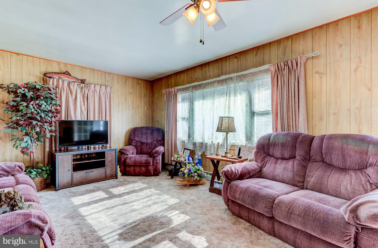 398 West Ridge Road Nottingham, PA 19362 - Photo 3 of 34
