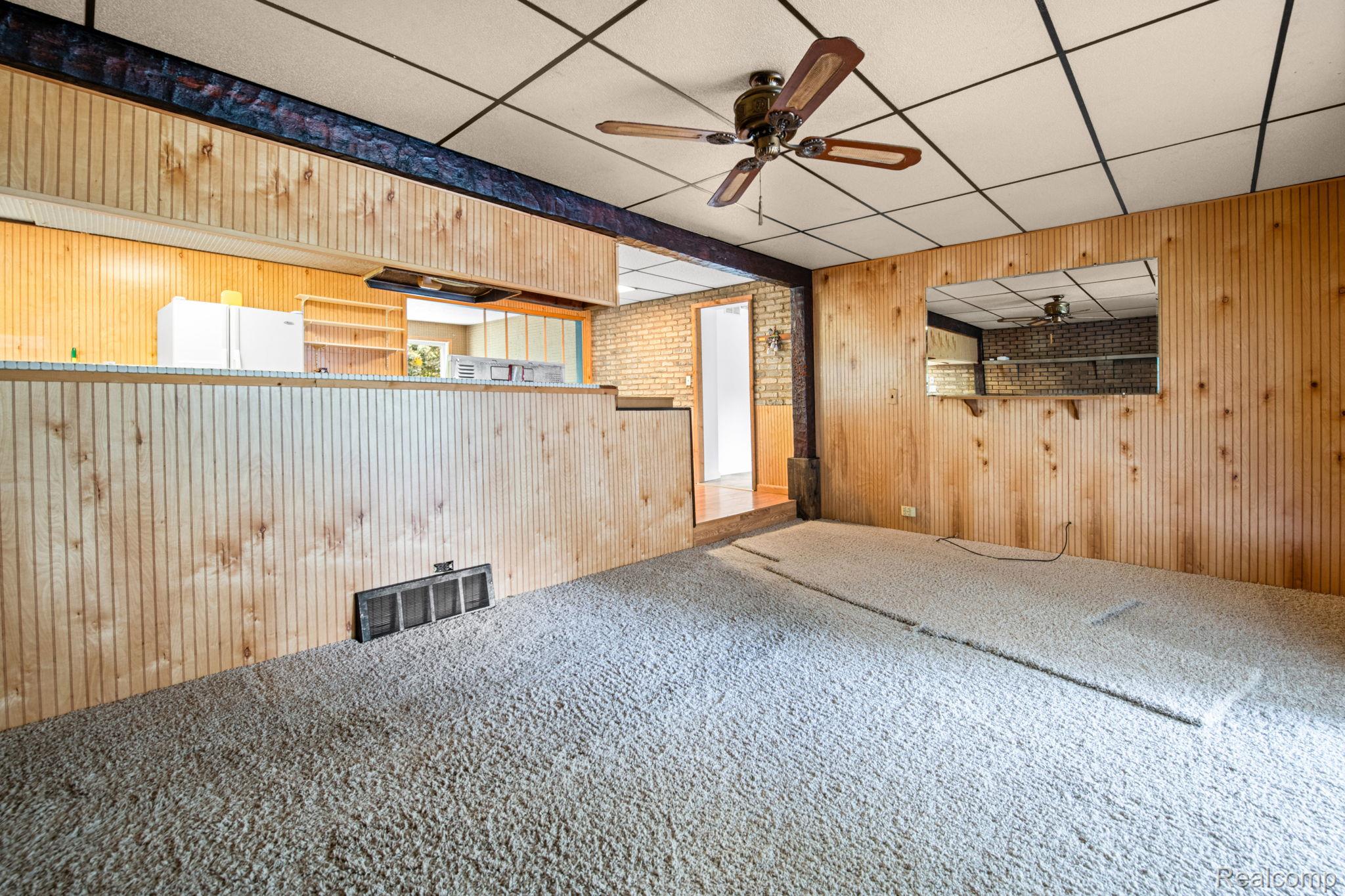 19227 Gudith Road Trenton, MI 48183 - Photo 11 of 33 7-web-or-mls-19227-gudith-rd.jpg
