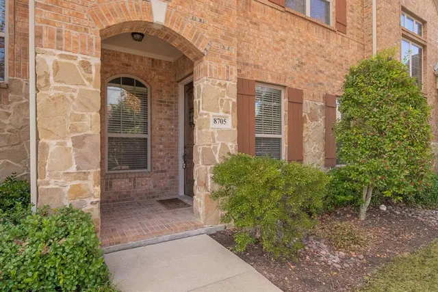 $2,750 | 8705 Naomi Street, Plano, TX 75024