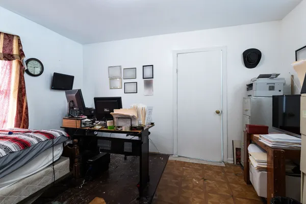 $499,000 | 904 Panama Street, Houston, TX 77009