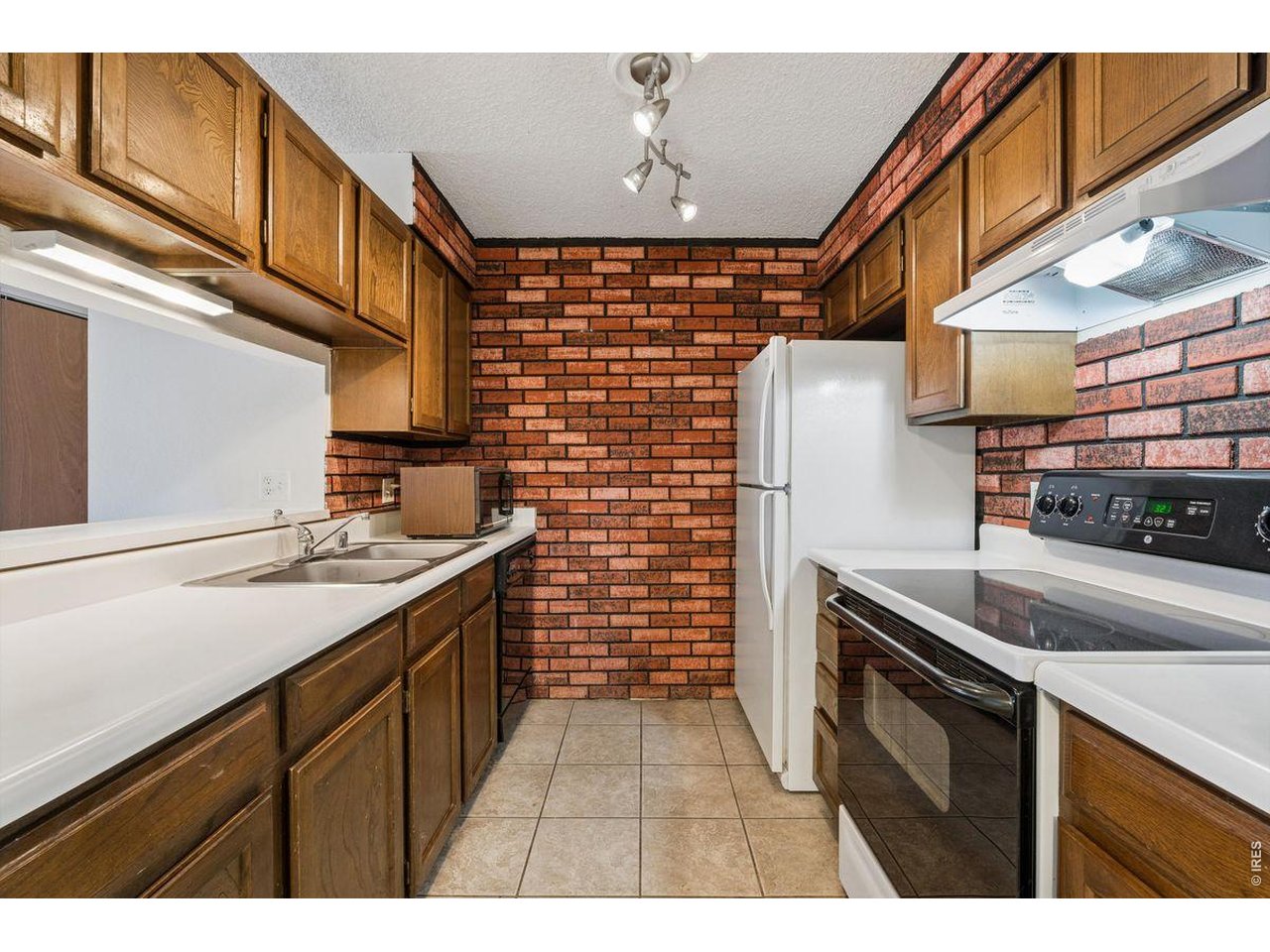 6505 Kalua Road, Unit 302B Boulder, CO 80301 - Photo 3 of 16