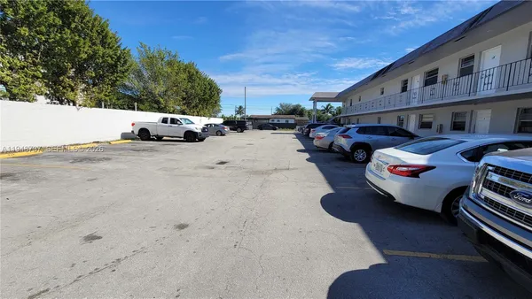 $2,100 | 13240 Port Said Road, Unit 4, Opa-Locka, FL 33054