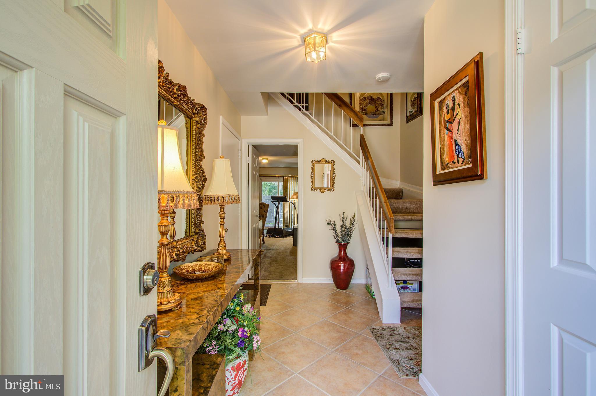 10940 Pebble Run Drive Silver Spring, MD 20902 - Photo 2 of 36 Spacious foyer