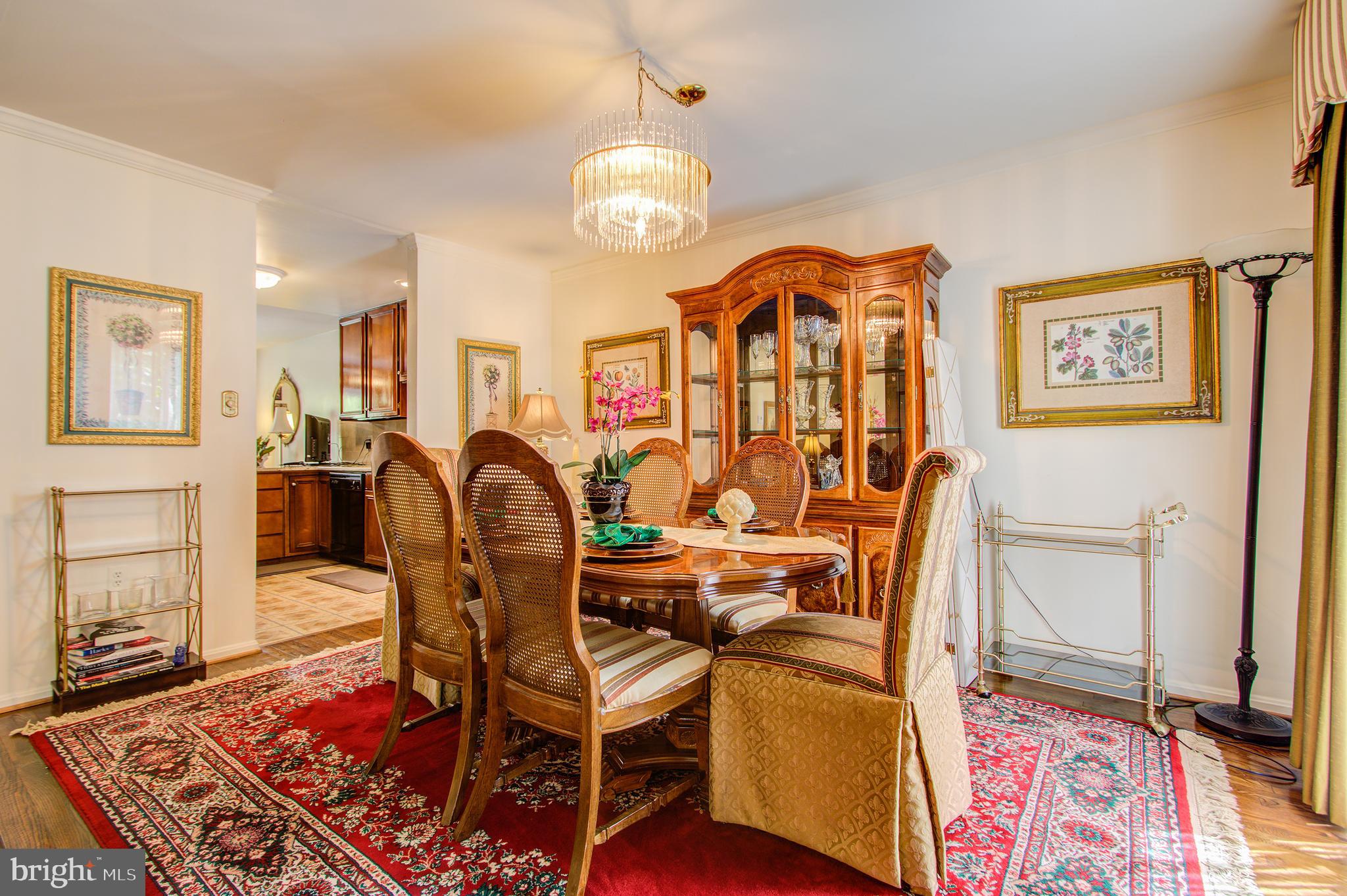 10940 Pebble Run Drive Silver Spring, MD 20902 - Photo 12 of 36 Large dining room