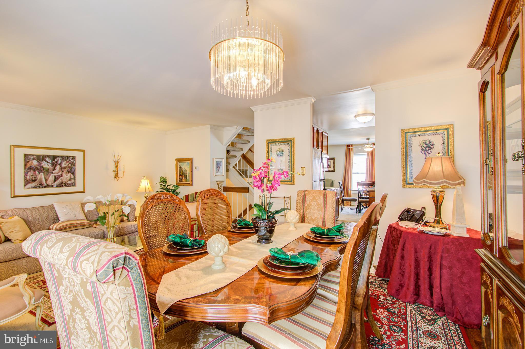 10940 Pebble Run Drive Silver Spring, MD 20902 - Photo 14 of 36 Elegant Dining room