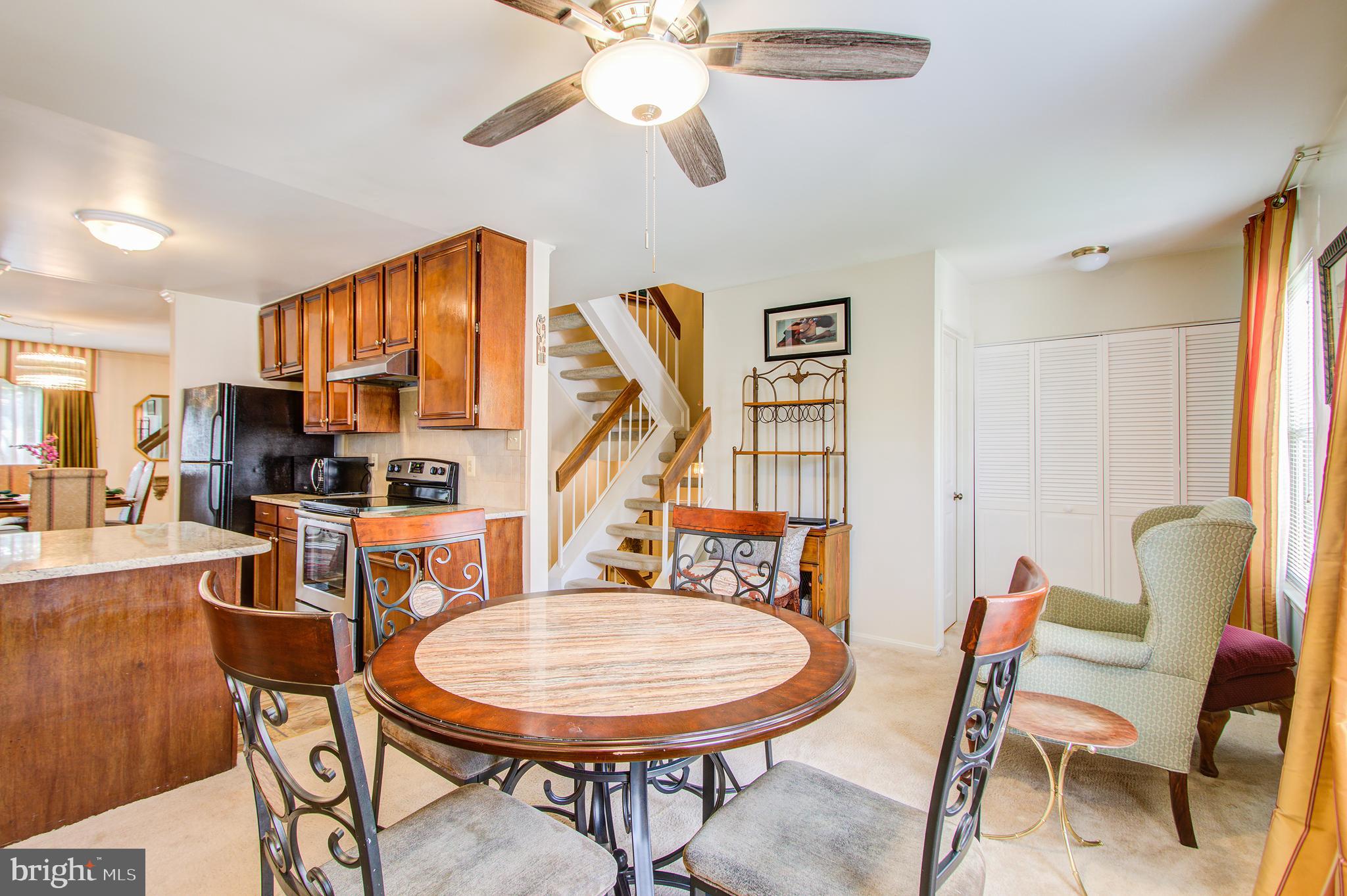 10940 Pebble Run Drive Silver Spring, MD 20902 - Photo 21 of 36 Breakfast area